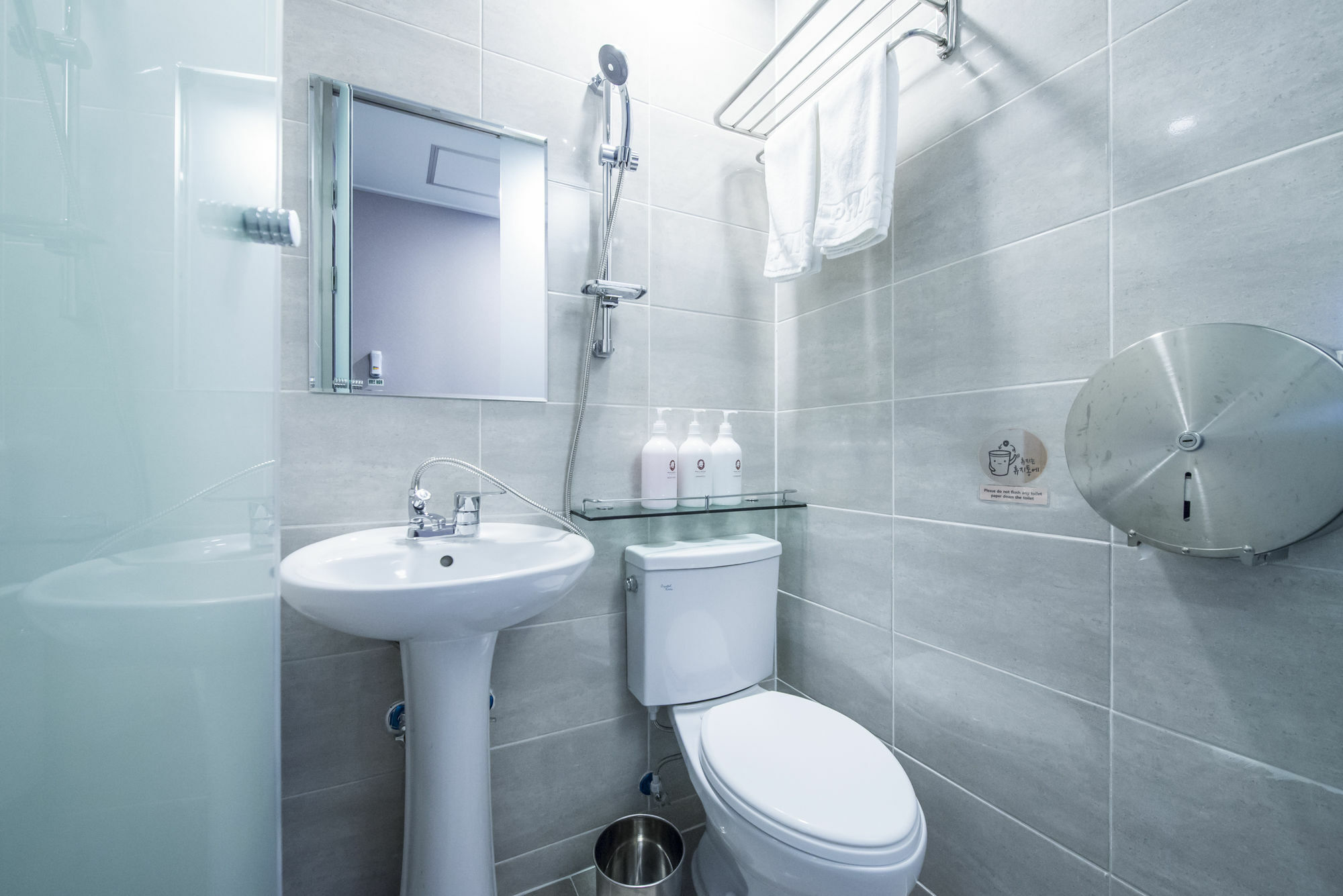 Philstay Myeongdong Metro Guest house